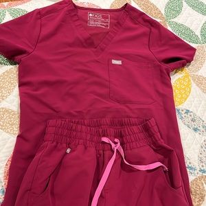 Figs XS top and joggers as pictured. Gently worn, great condition